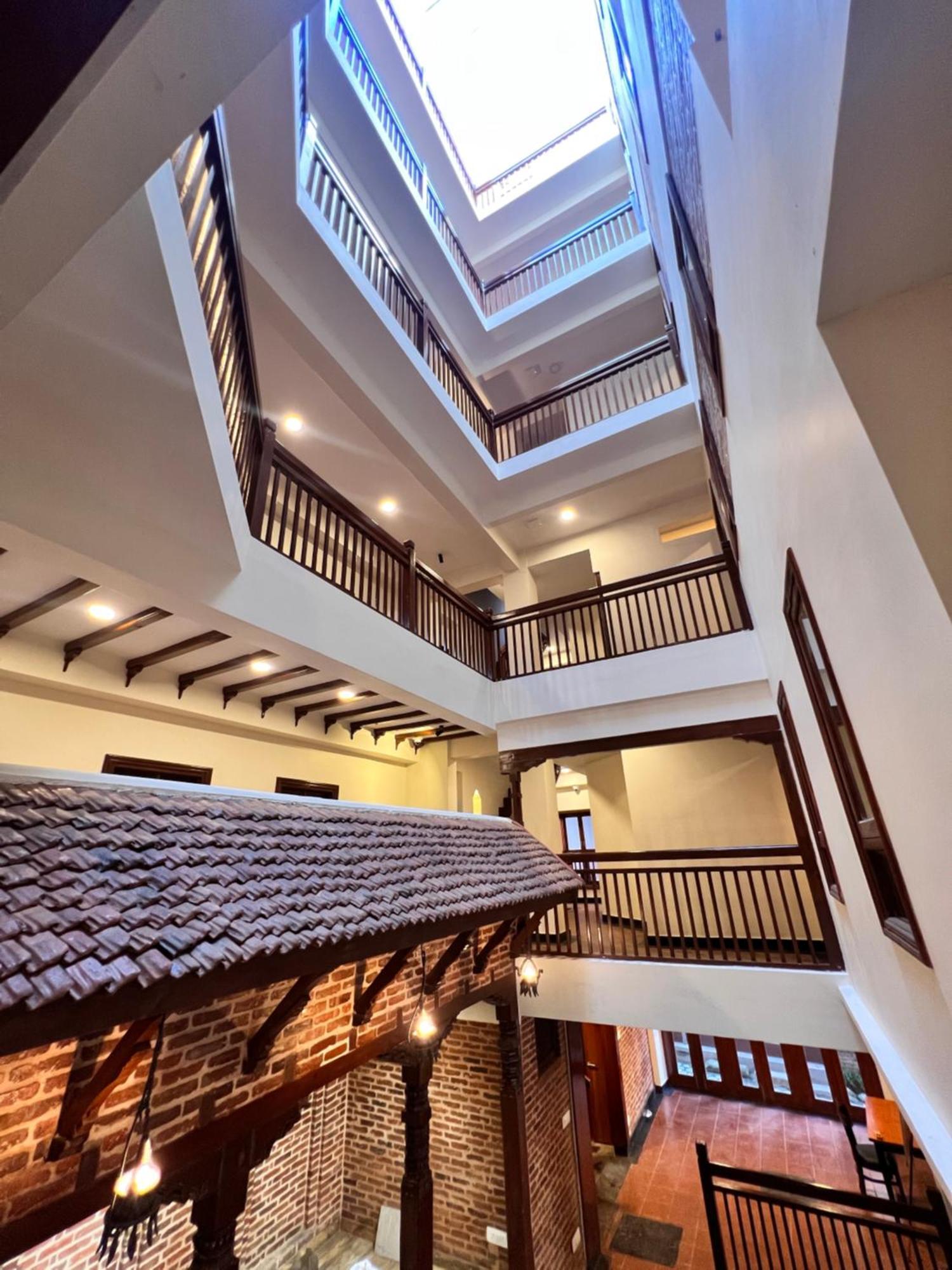Kgh Patan Hotel Buitenkant foto